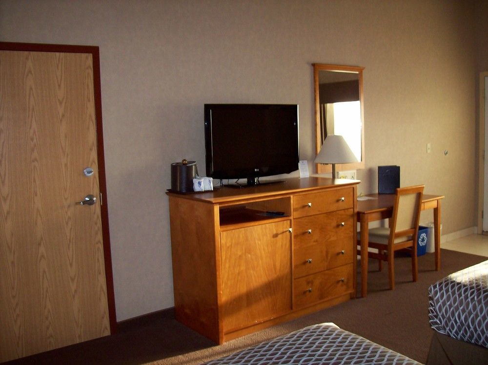 Hotel Clarion Pointe Rimbey Exterior foto