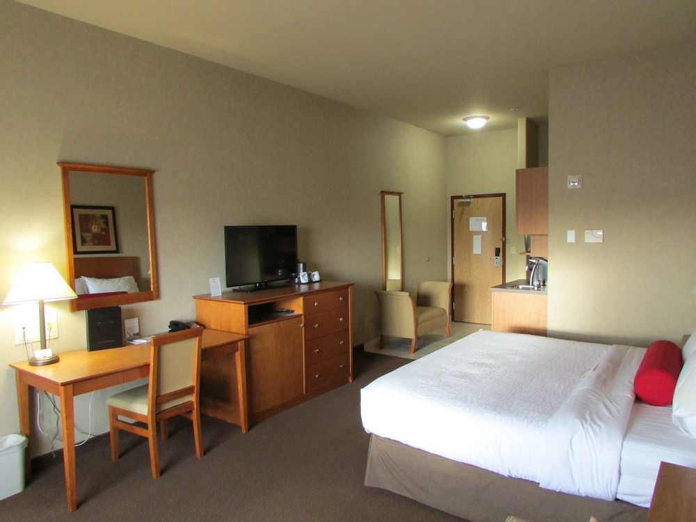 Hotel Clarion Pointe Rimbey Exterior foto