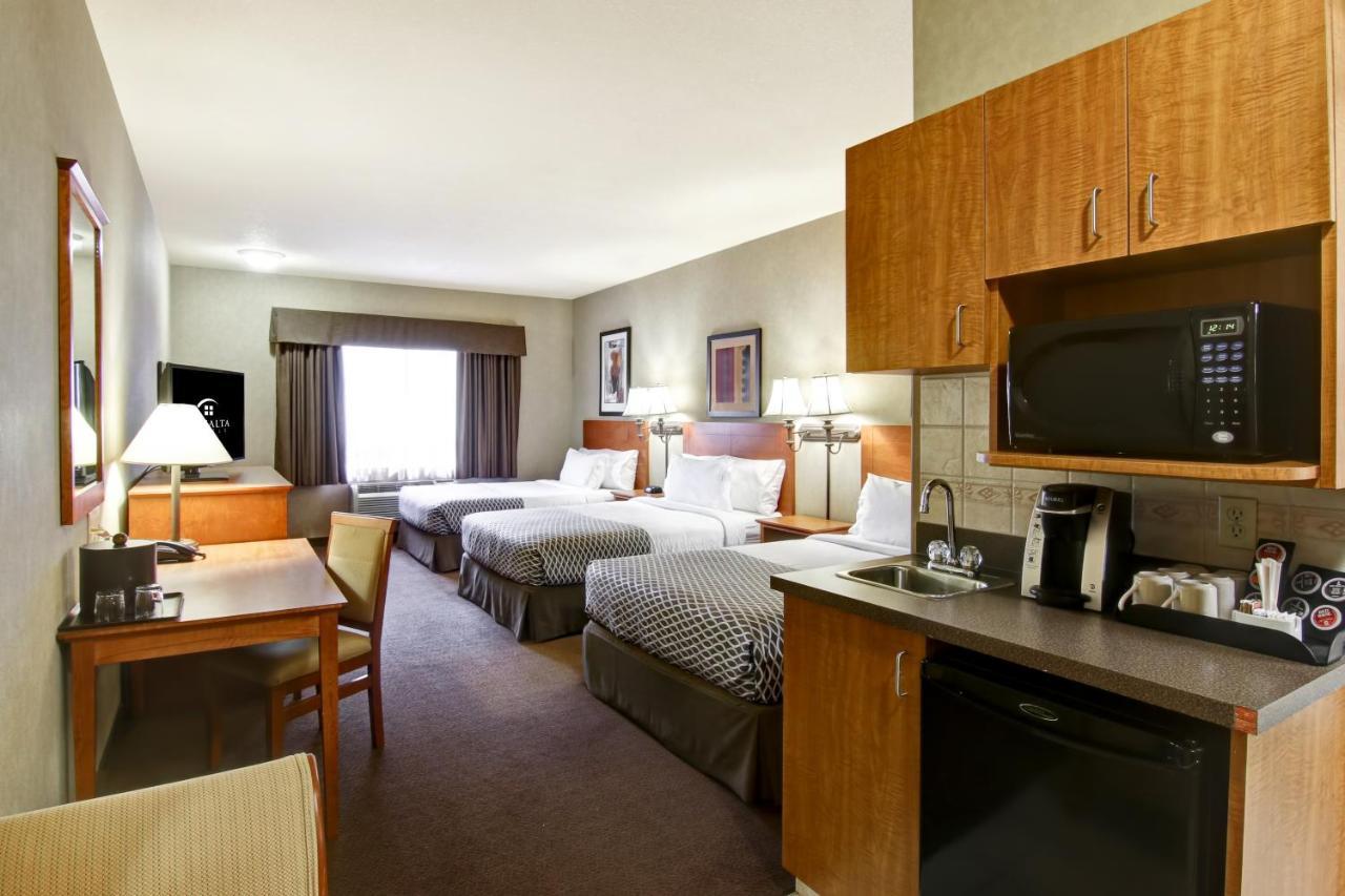 Hotel Clarion Pointe Rimbey Exterior foto