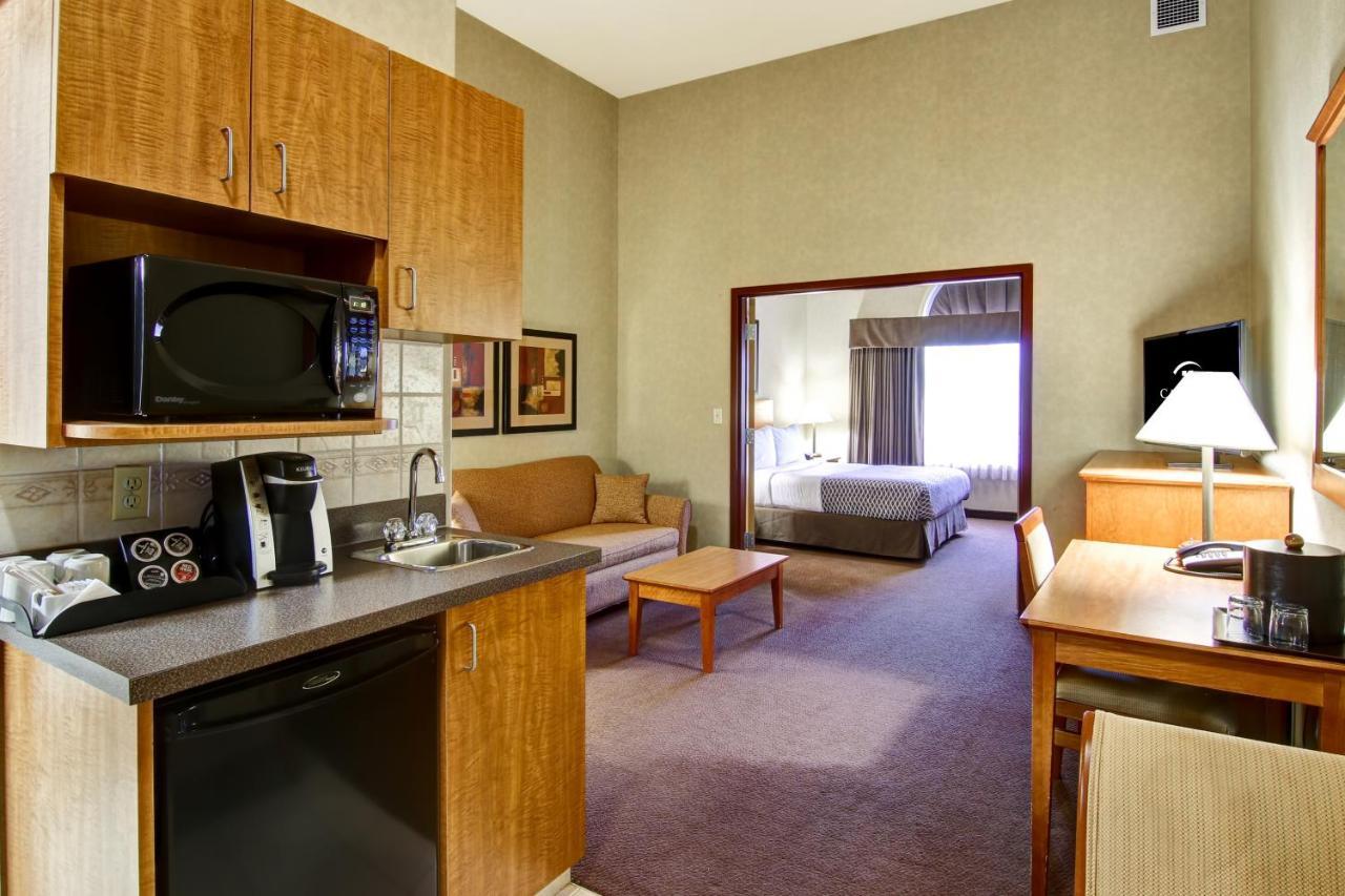 Hotel Clarion Pointe Rimbey Exterior foto